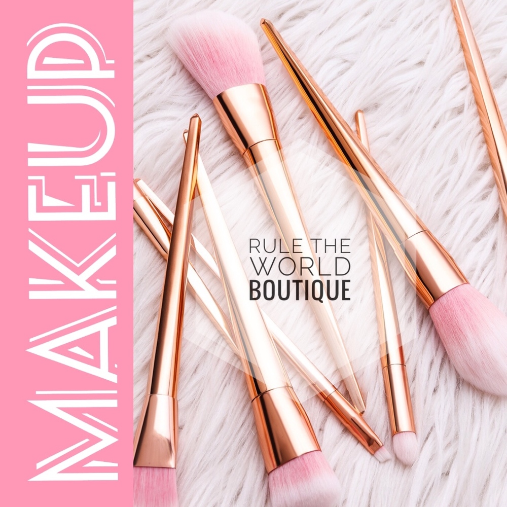 Rule The World Boutique Makeup Section - Picture 1 of 8